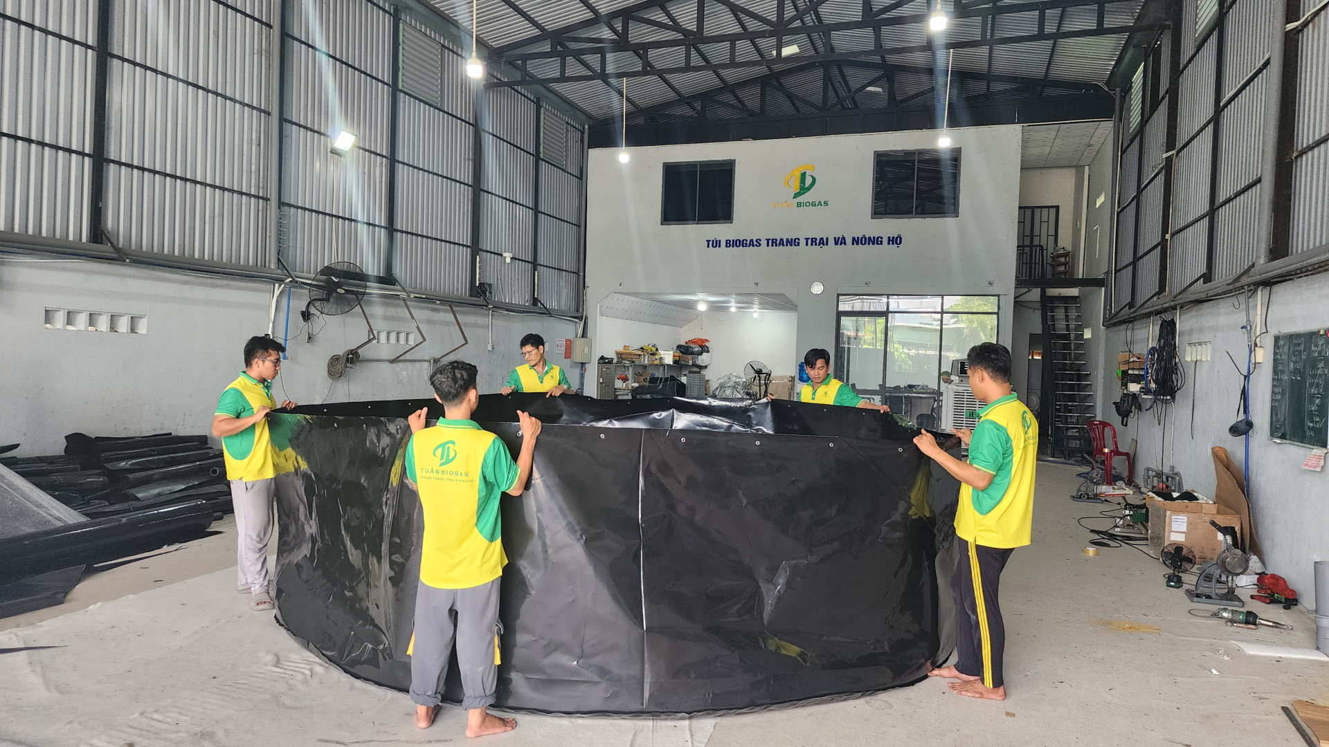 Xưởng sản xuất bể bạt HDPE ở đâu? – Hướng dẫn đặt hàng & lựa chọn đúng chuẩn